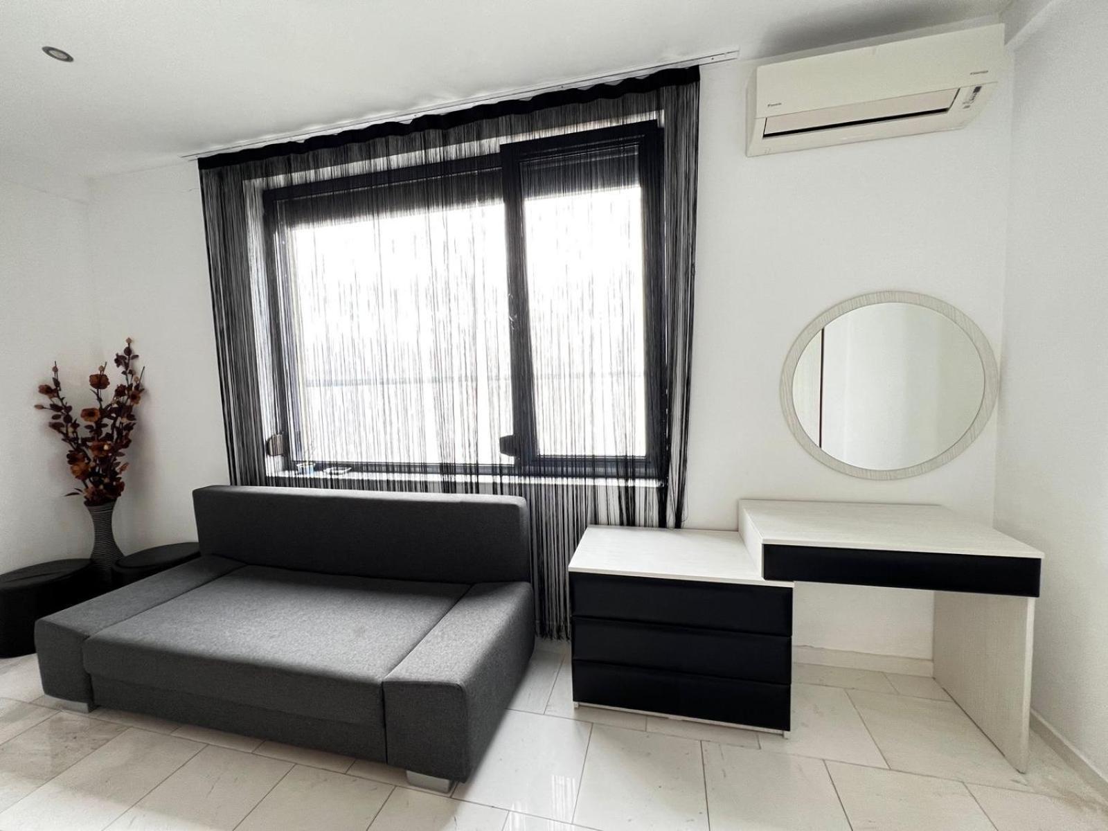 Sophia Lake View Suite Mamaia Exterior photo